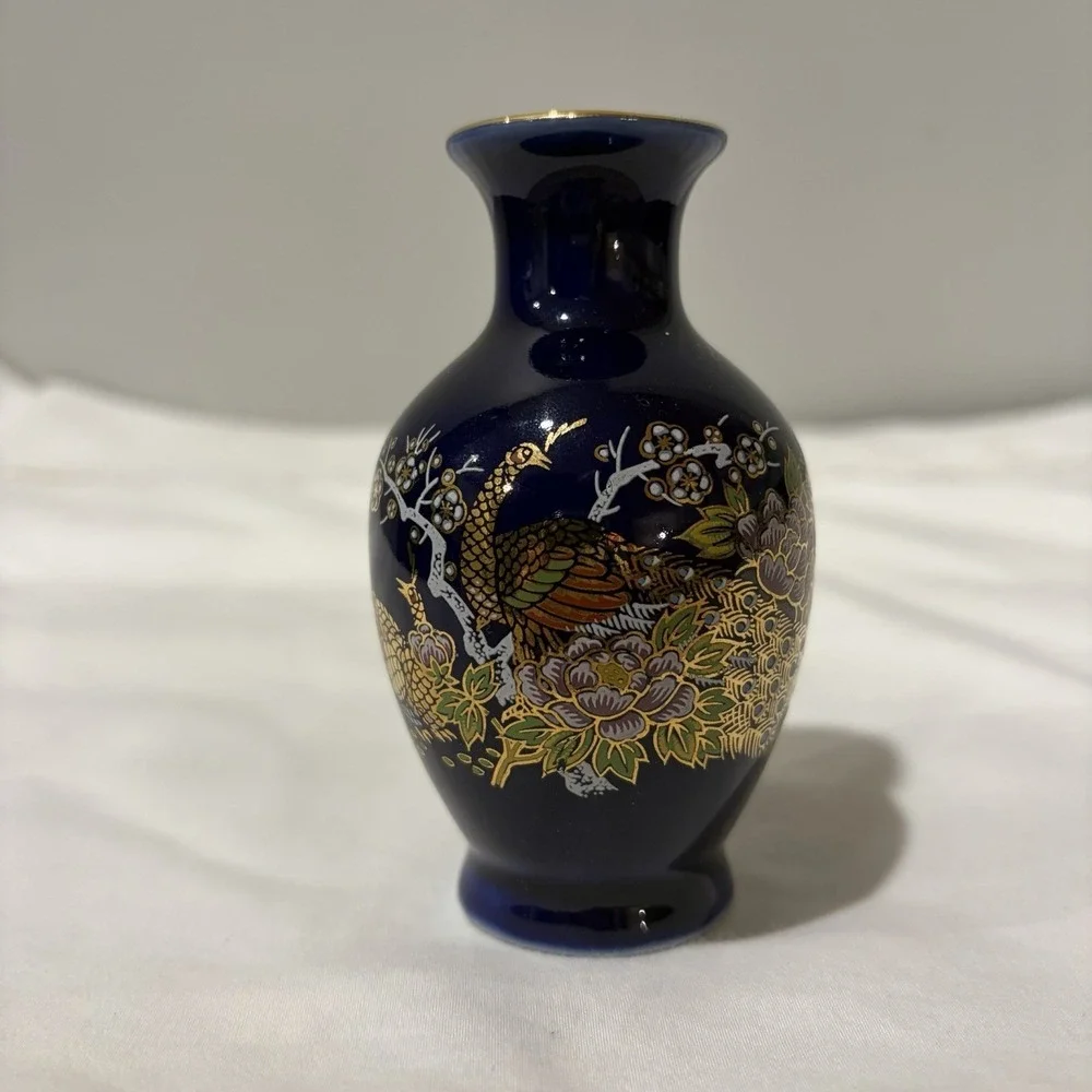 Small Vintage‎ Cobalt Blue Peacock Vase with Florals & Gold Accents 4